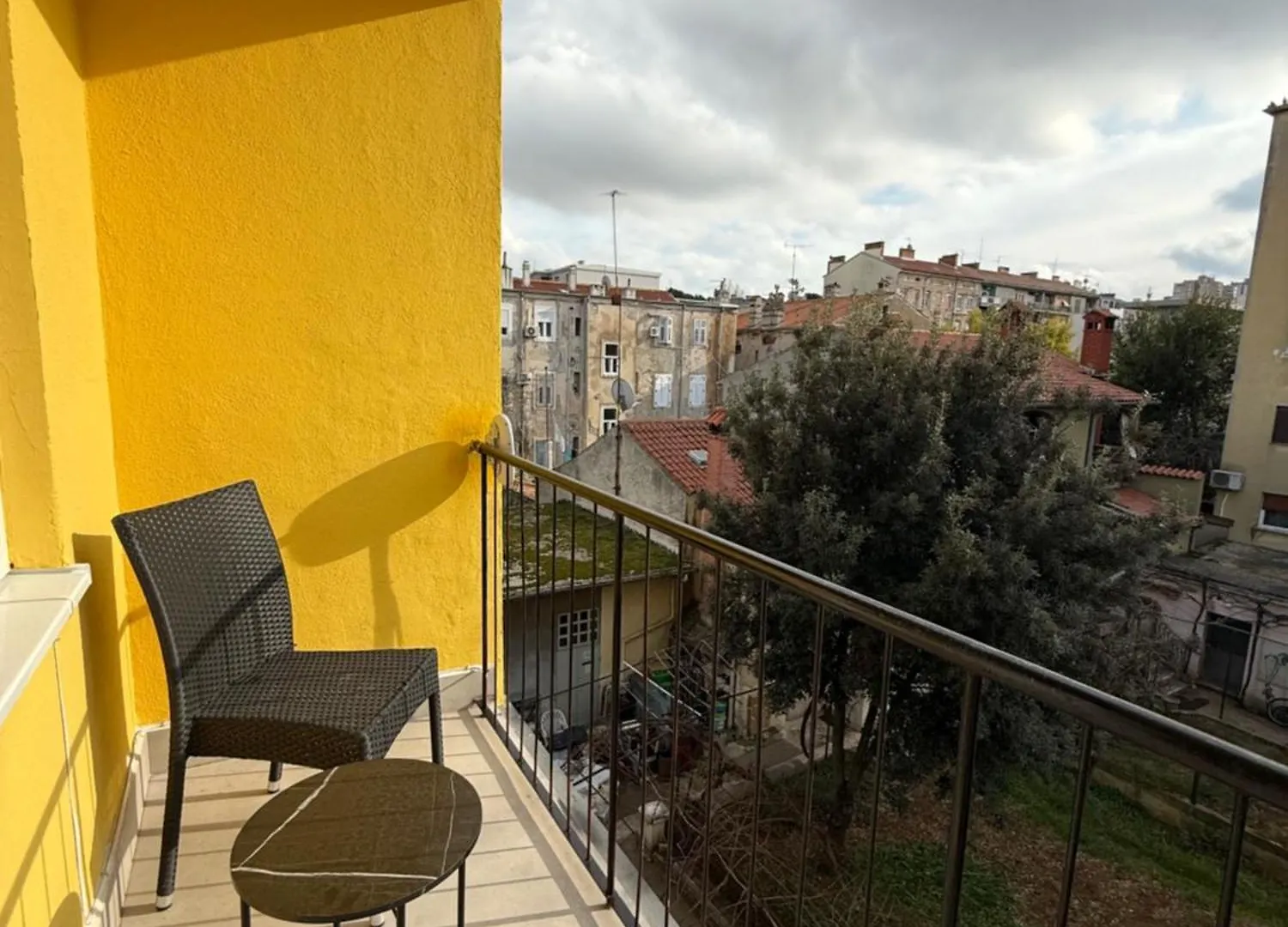 Apartment Balot PUY