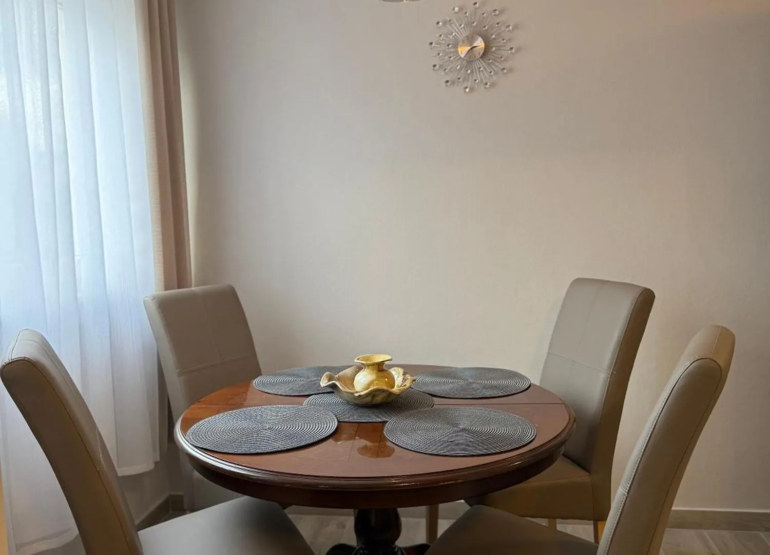 Apartment Balot Pula 0*,  Croatia